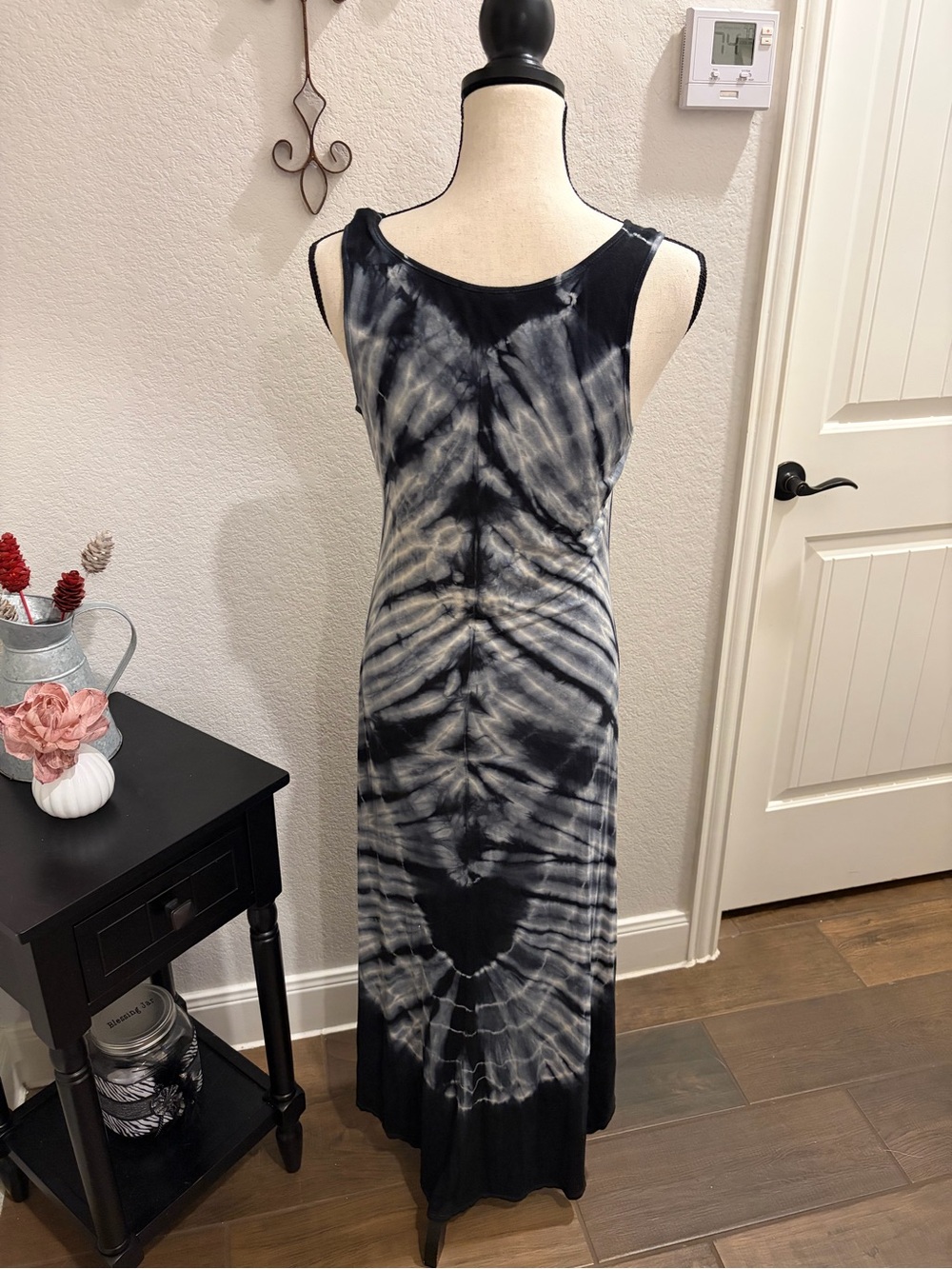 Soprano Black & White High-Low Tie-Dye Maxi Dress - Picture 3 of 5